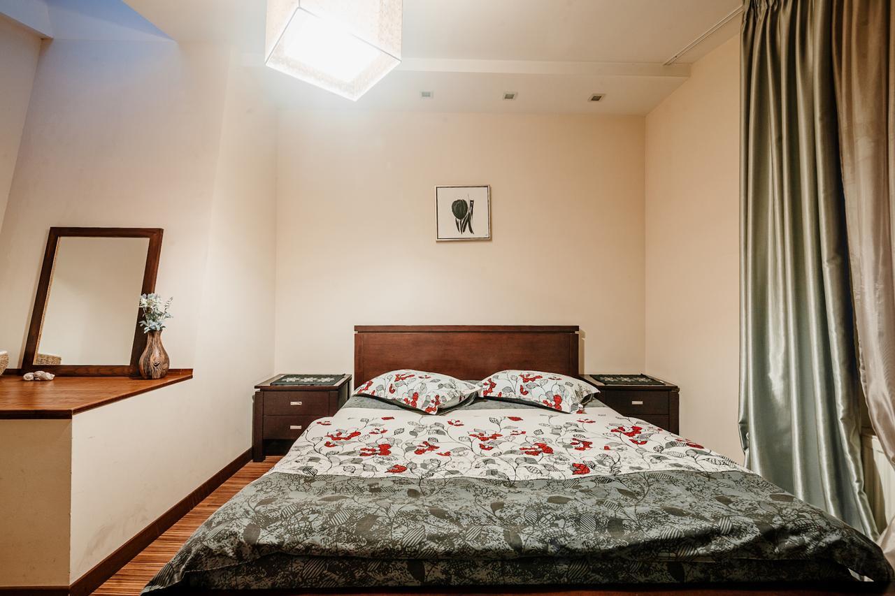 Ferienwohnung Deribasovskaya Tsentr Odessa Exterior foto