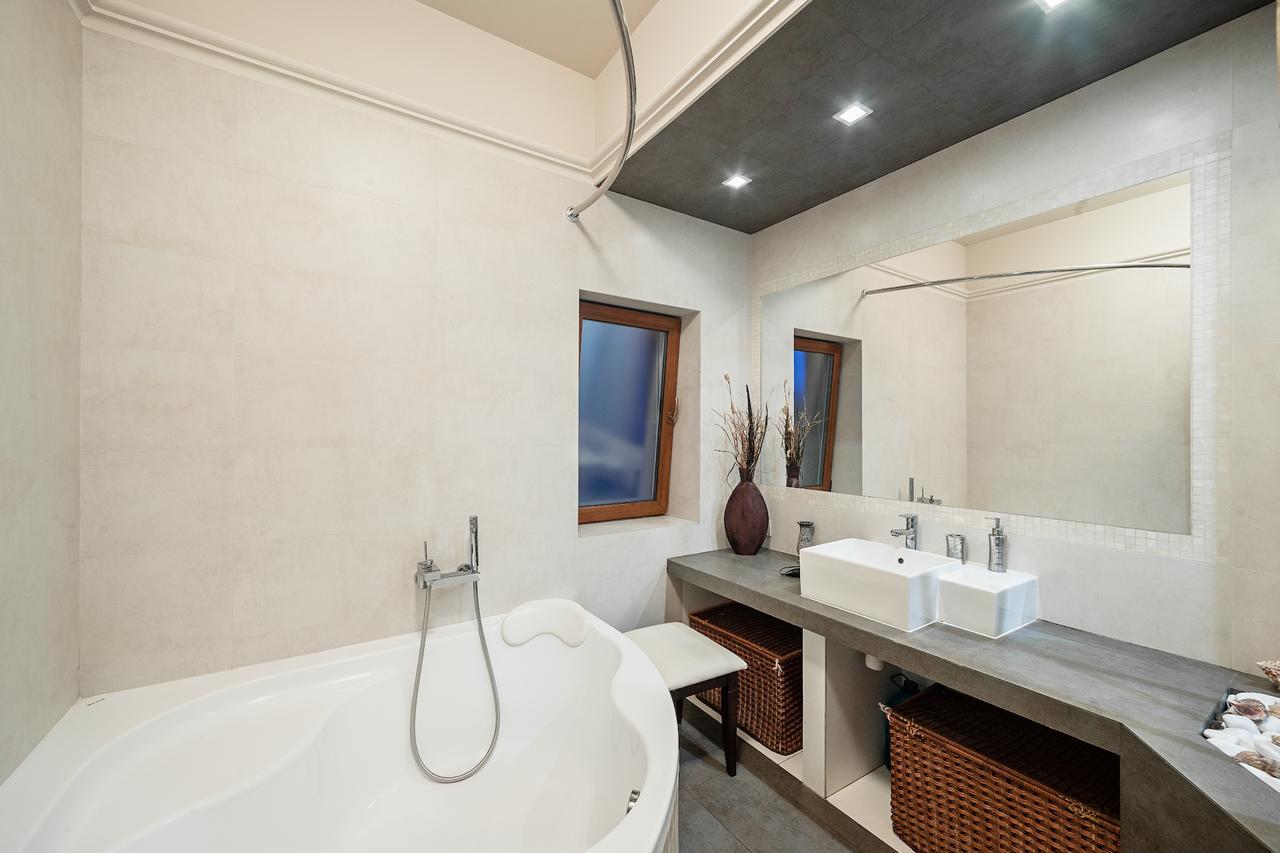 Ferienwohnung Deribasovskaya Tsentr Odessa Exterior foto